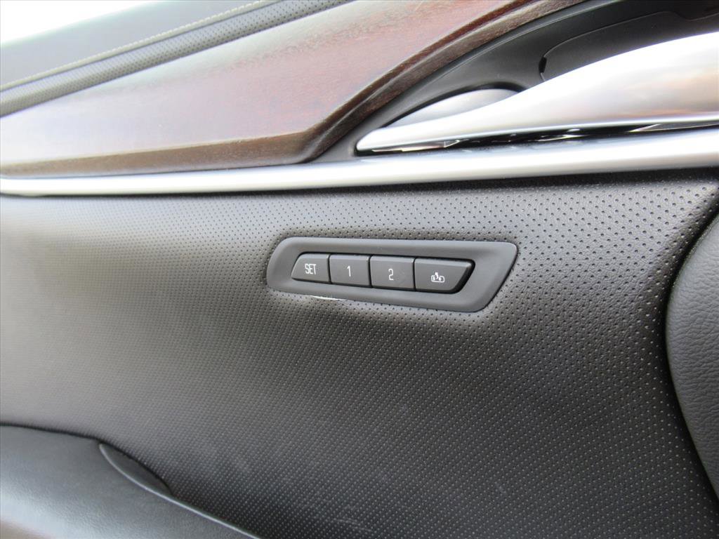 Used 2019 Cadillac XTS Luxury image 25