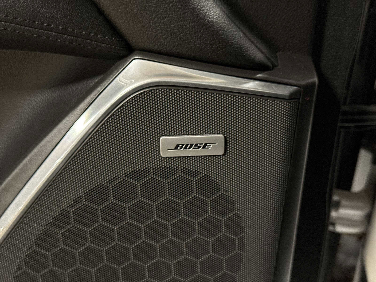 Used 2020 Cadillac Escalade ESV Luxury image 33