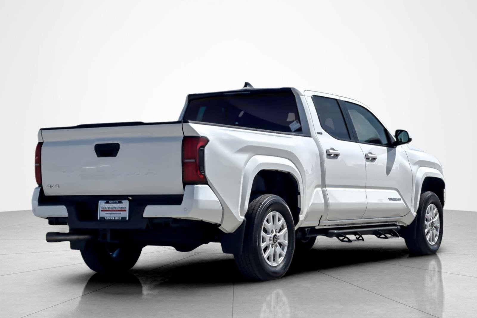 Certified 2024 Toyota Tacoma SR5 image 5
