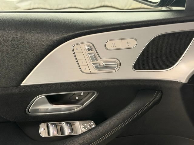 Used 2024 Mercedes-Benz GLE 450e 4MATIC image 11