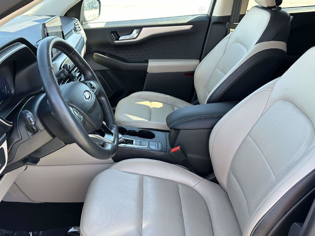 Certified 2020 Ford Escape SE Sport AWD/4WD image 16