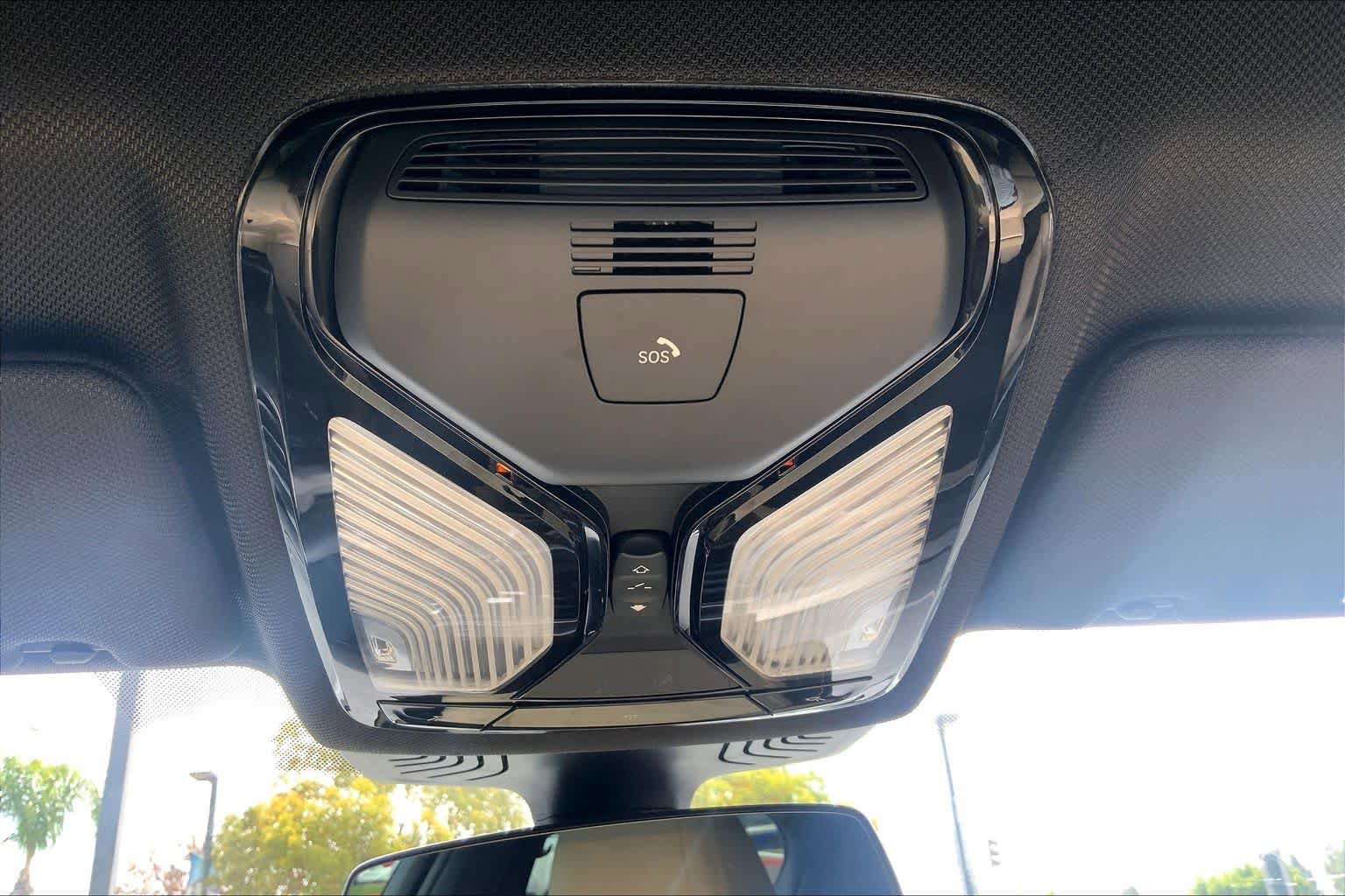 Used 2019 BMW 530i w/ Convenience Package RWD image 31