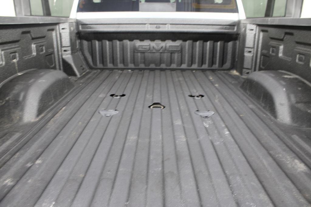 Used 2025 GMC Sierra 2500 AT4 w/ AT4 Premium Plus Package AWD/4WD image 24