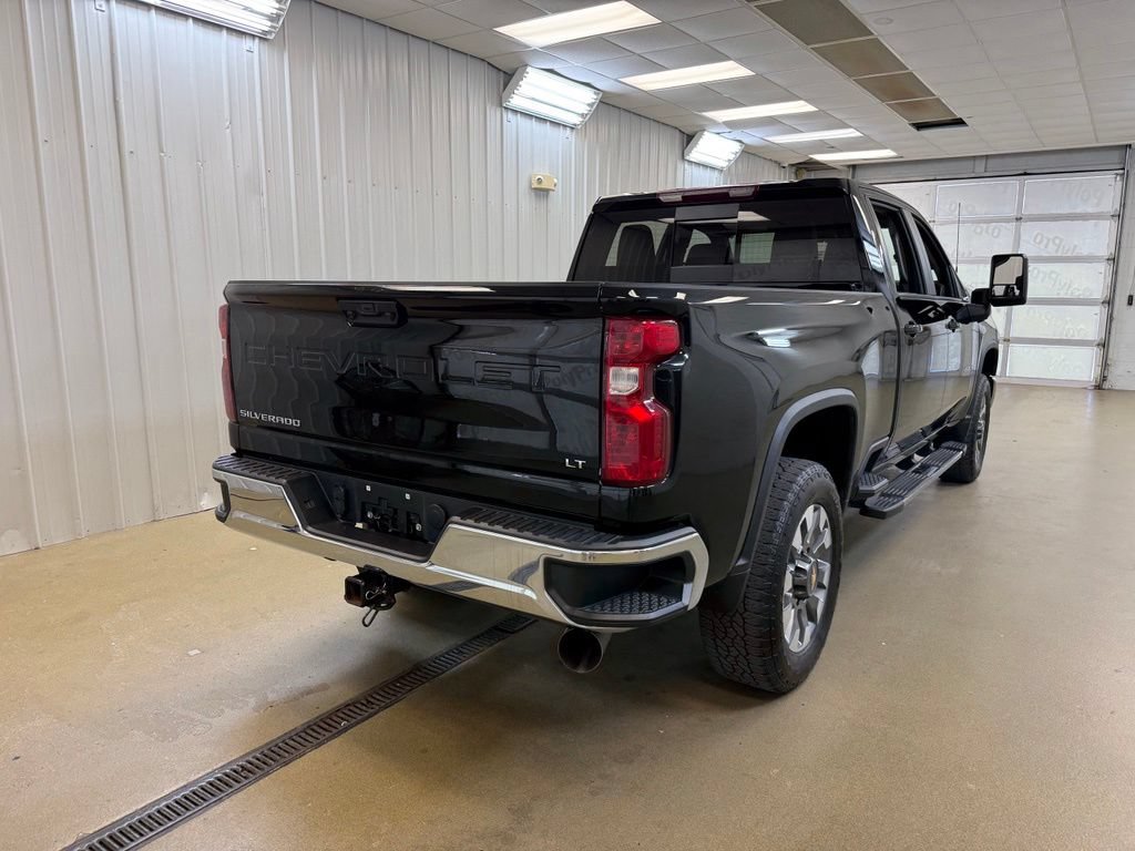 Used 2024 Chevrolet Silverado 2500 LT AWD/4WD image 6