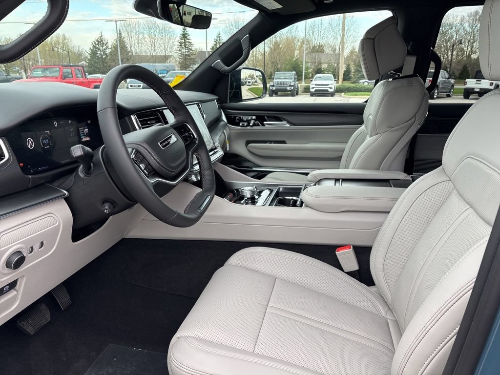 New 2026 Jeep Grand Wagoneer Summit AWD/4WD image 7