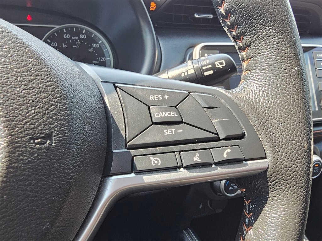 Used 2020 Nissan Kicks SR image 20
