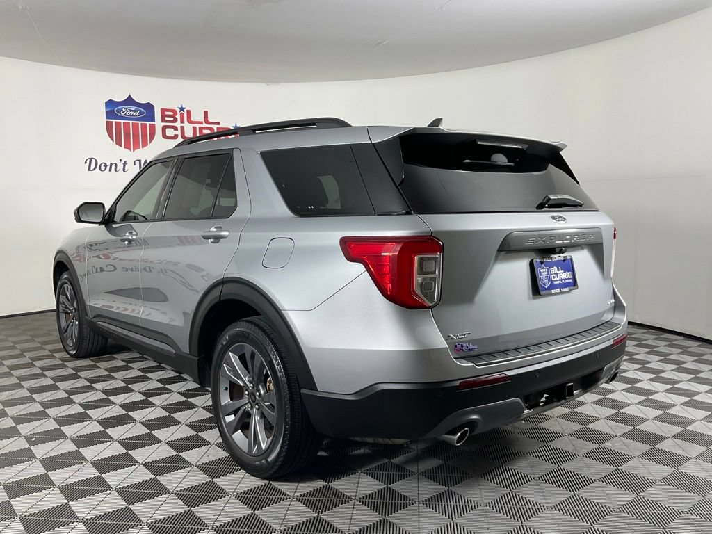 Certified 2022 Ford Explorer XLT w/ Equipment Group 202A AWD/4WD image 5