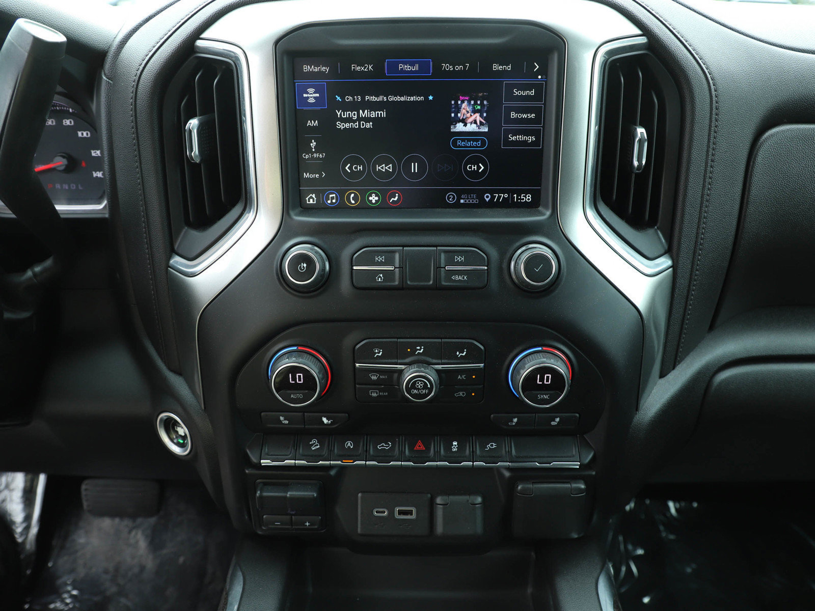 Used 2020 Chevrolet Silverado 1500 RST w/ True North Edition AWD/4WD image 23