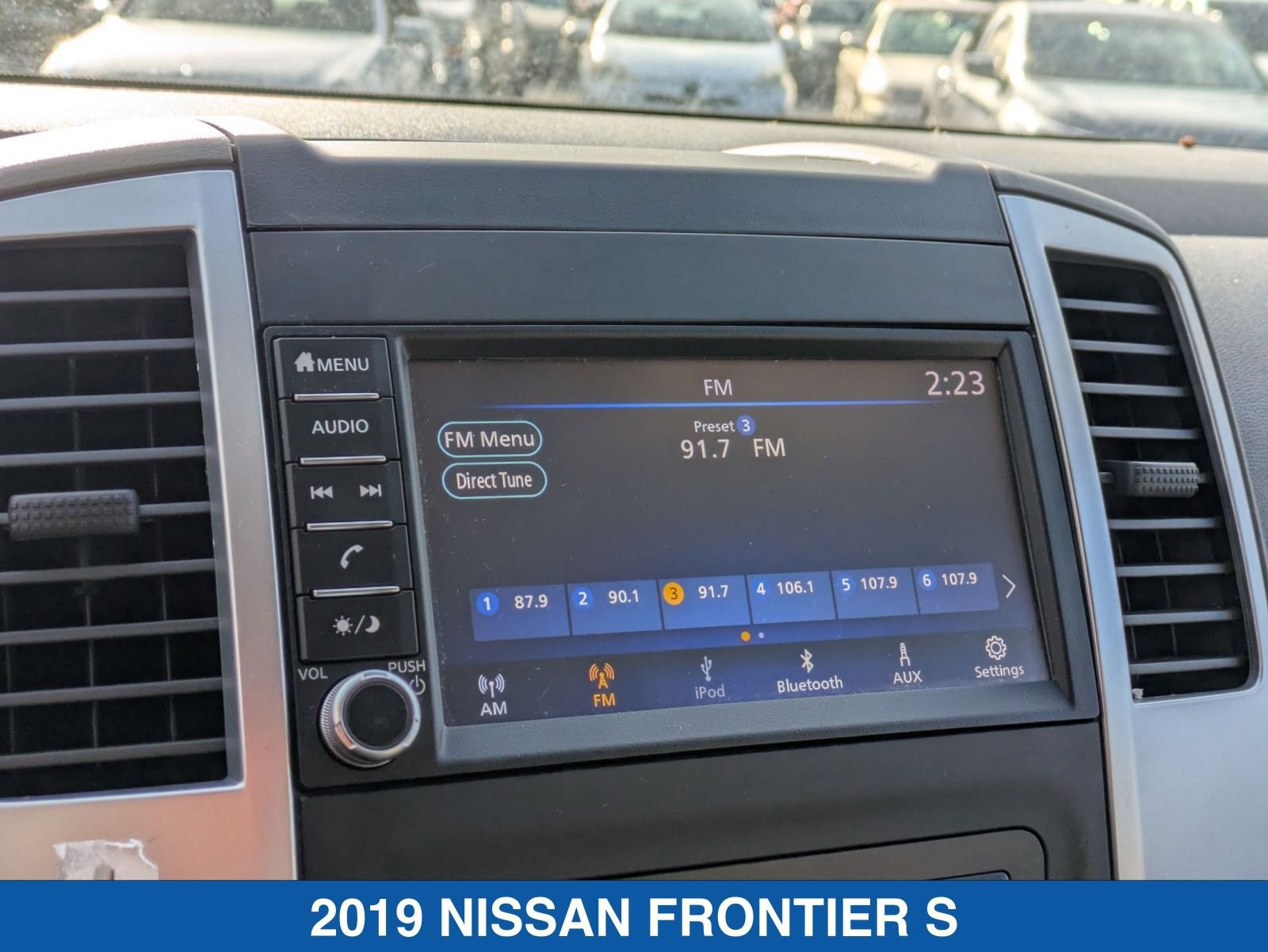 Used 2019 Nissan Frontier S image 25