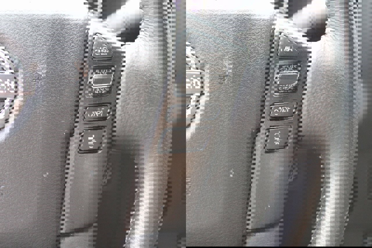 Used 2023 Nissan Frontier SV w/ SV Convenience Package image 13