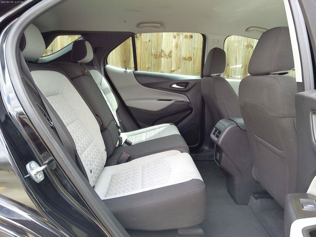 Used 2023 Chevrolet Equinox LS FWD image 10