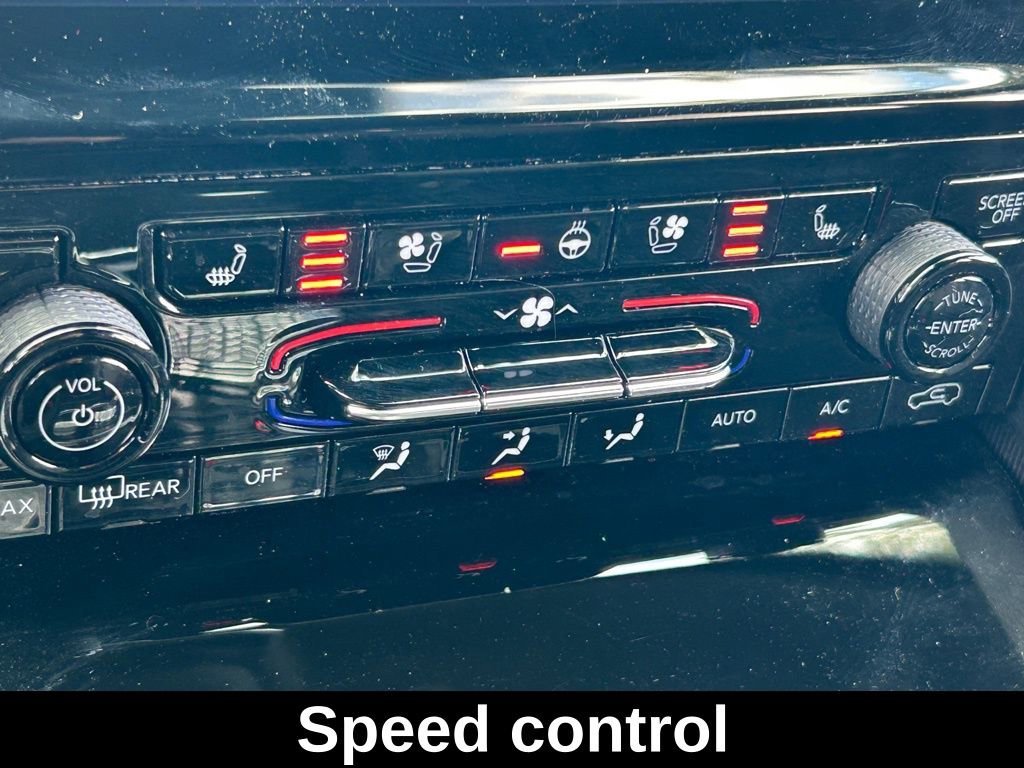 Used 2025 Jeep Grand Cherokee L Limited w/ Luxury Tech Group II image 26