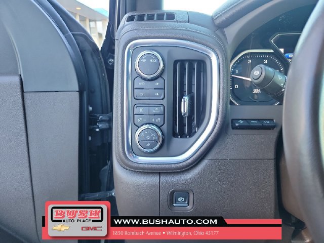 Used 2022 GMC Sierra 2500 Denali w/ Denali Black Diamond Edition AWD/4WD image 20
