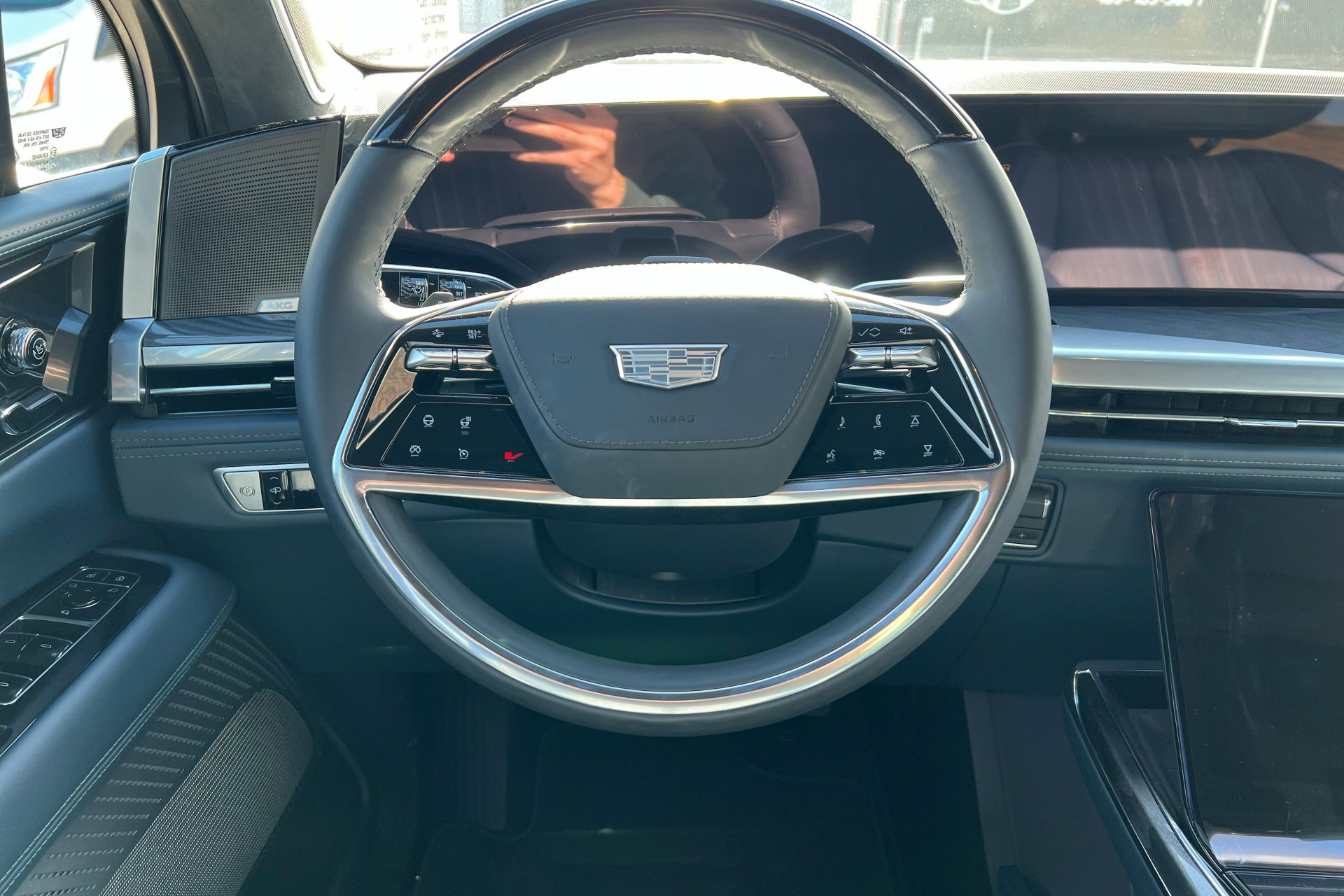 New 2025 Cadillac Escalade IQ Sport 2 w/ LPO, ONYX Package image 13