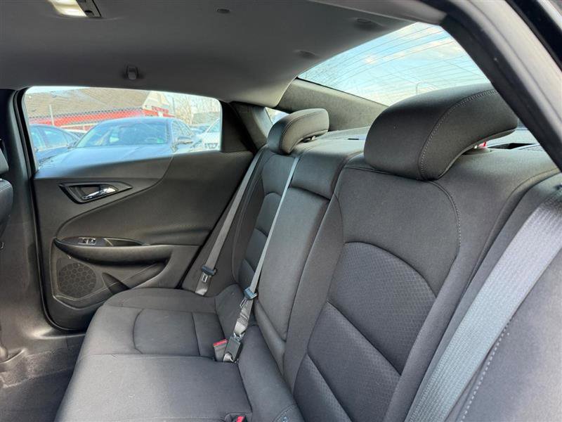 Used 2020 Chevrolet Malibu LT image 16