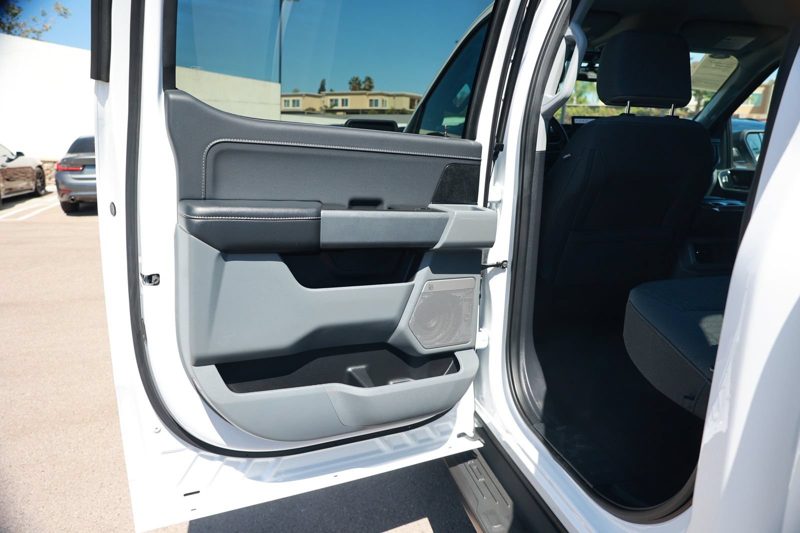 Used 2024 Ford F150 Lightning Flash AWD/4WD image 39