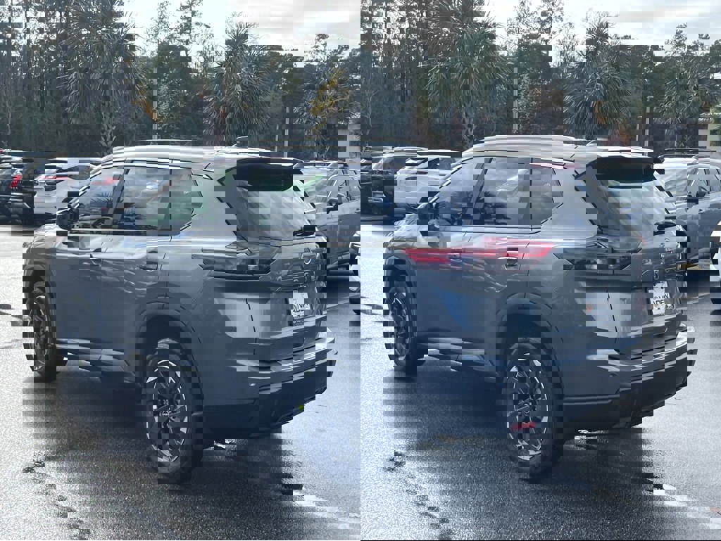 New 2025 Nissan Rogue SV image 8