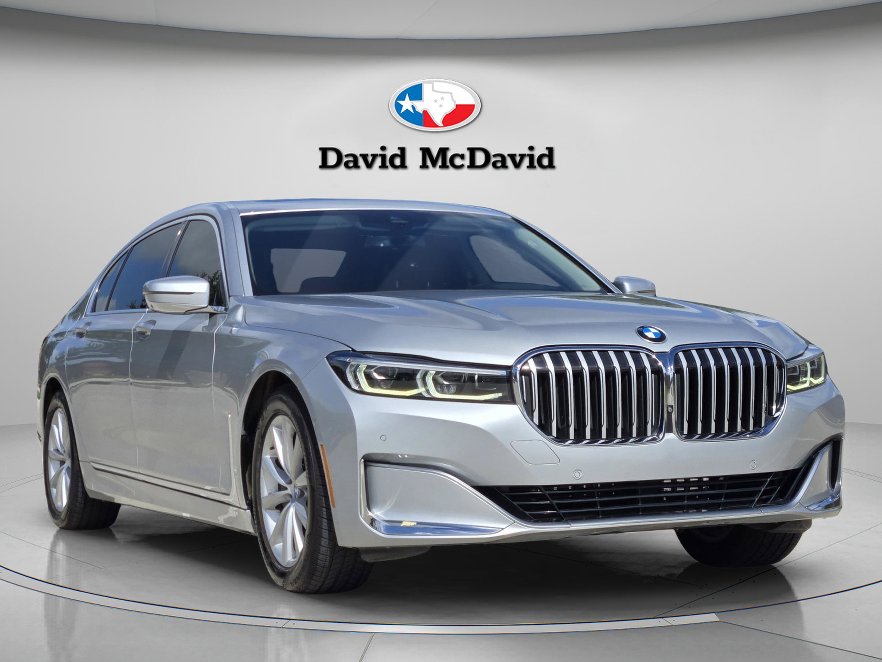 Used 2020 BMW 740i w/ Premium Package RWD image 7