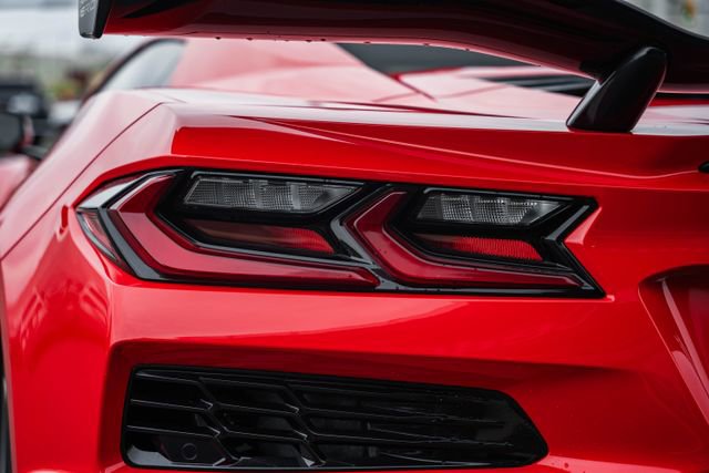 Used 2025 Chevrolet Corvette Z06 image 7
