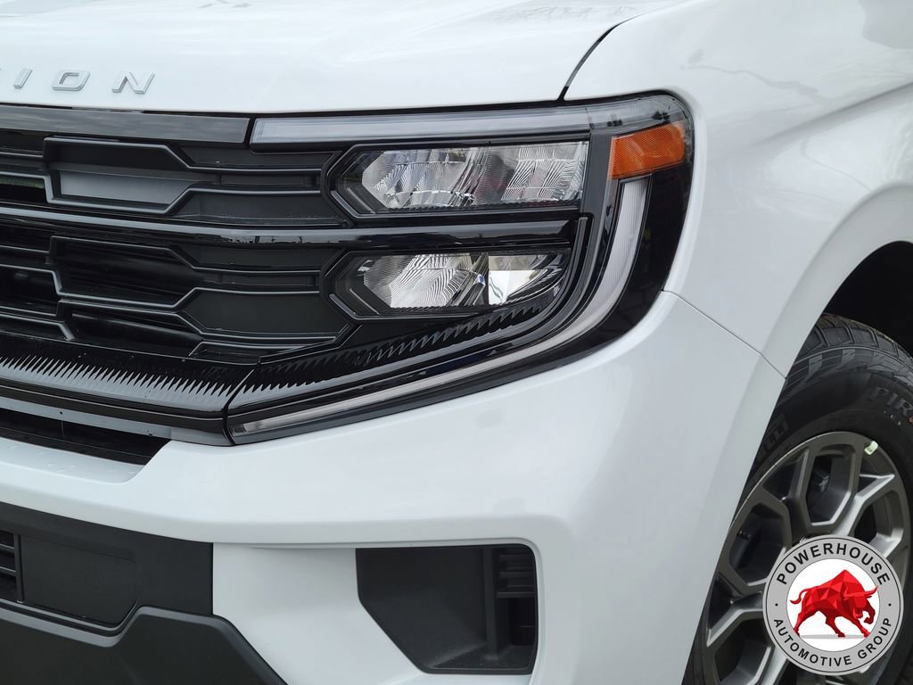 New 2025 Ford Expedition Active image 10