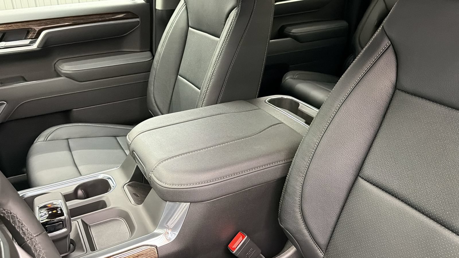 Used 2026 GMC Sierra 1500 Elevation AWD/4WD image 27