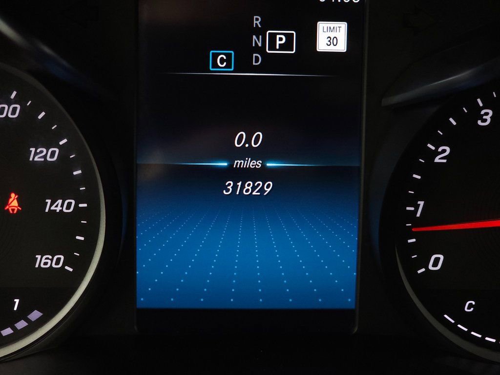 Used 2022 Mercedes-Benz GLC 300 4MATIC image 23