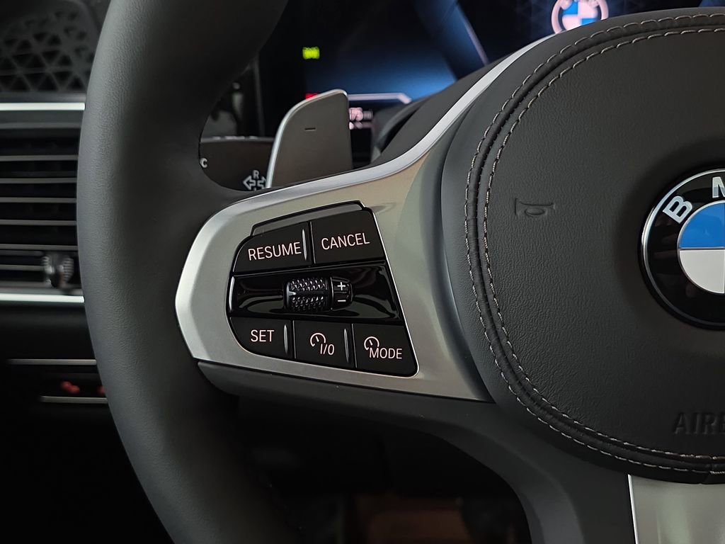 New 2026 BMW X7 xDrive40i w/ Executive Package image 18