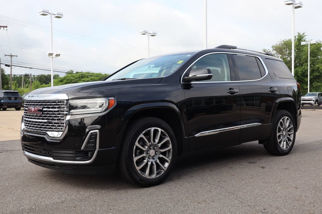 Used 2023 GMC Acadia Denali w/ Trailering Package AWD/4WD image 8
