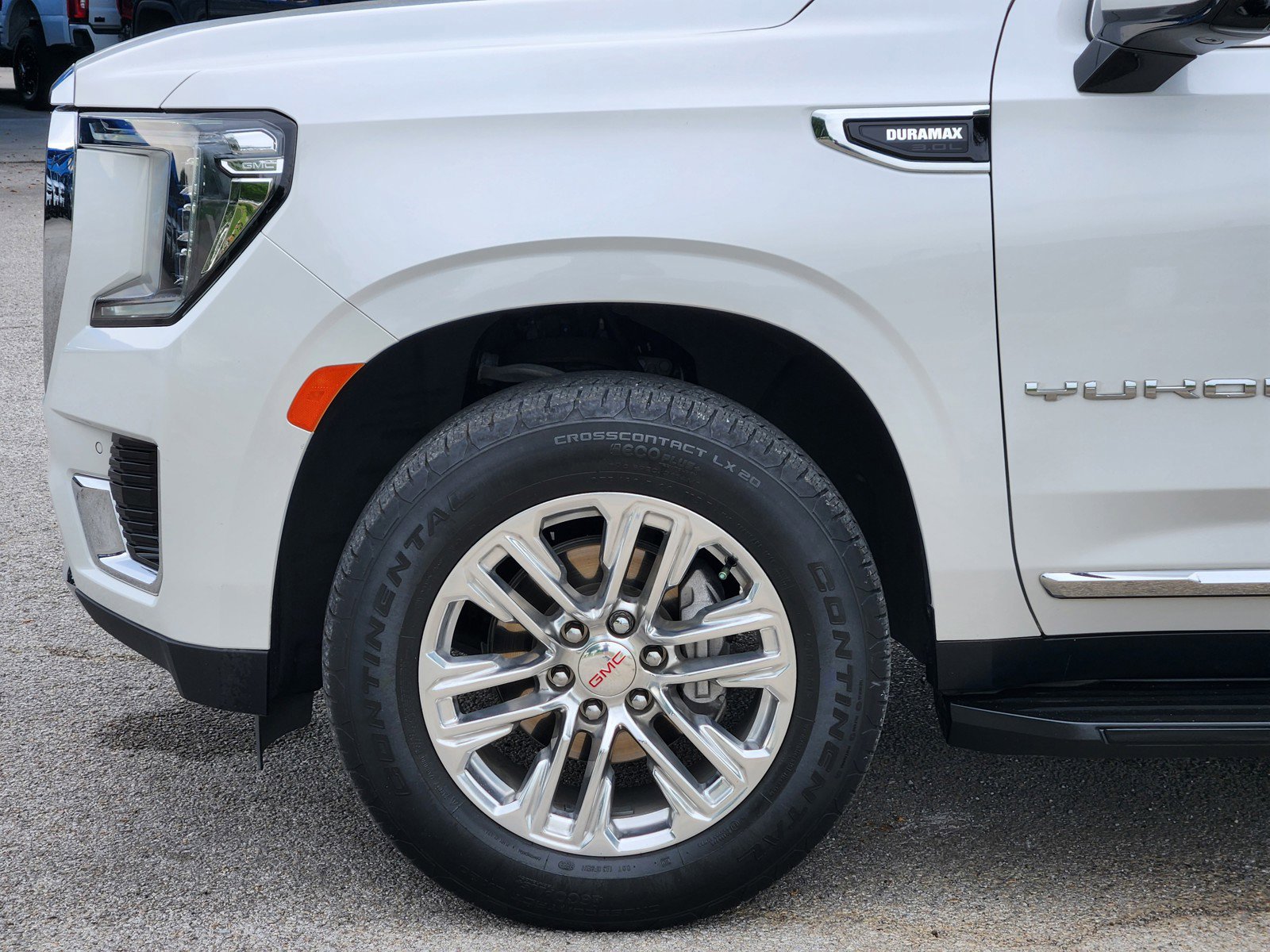 Used 2023 GMC Yukon SLT w/ SLT Premium Package RWD image 28