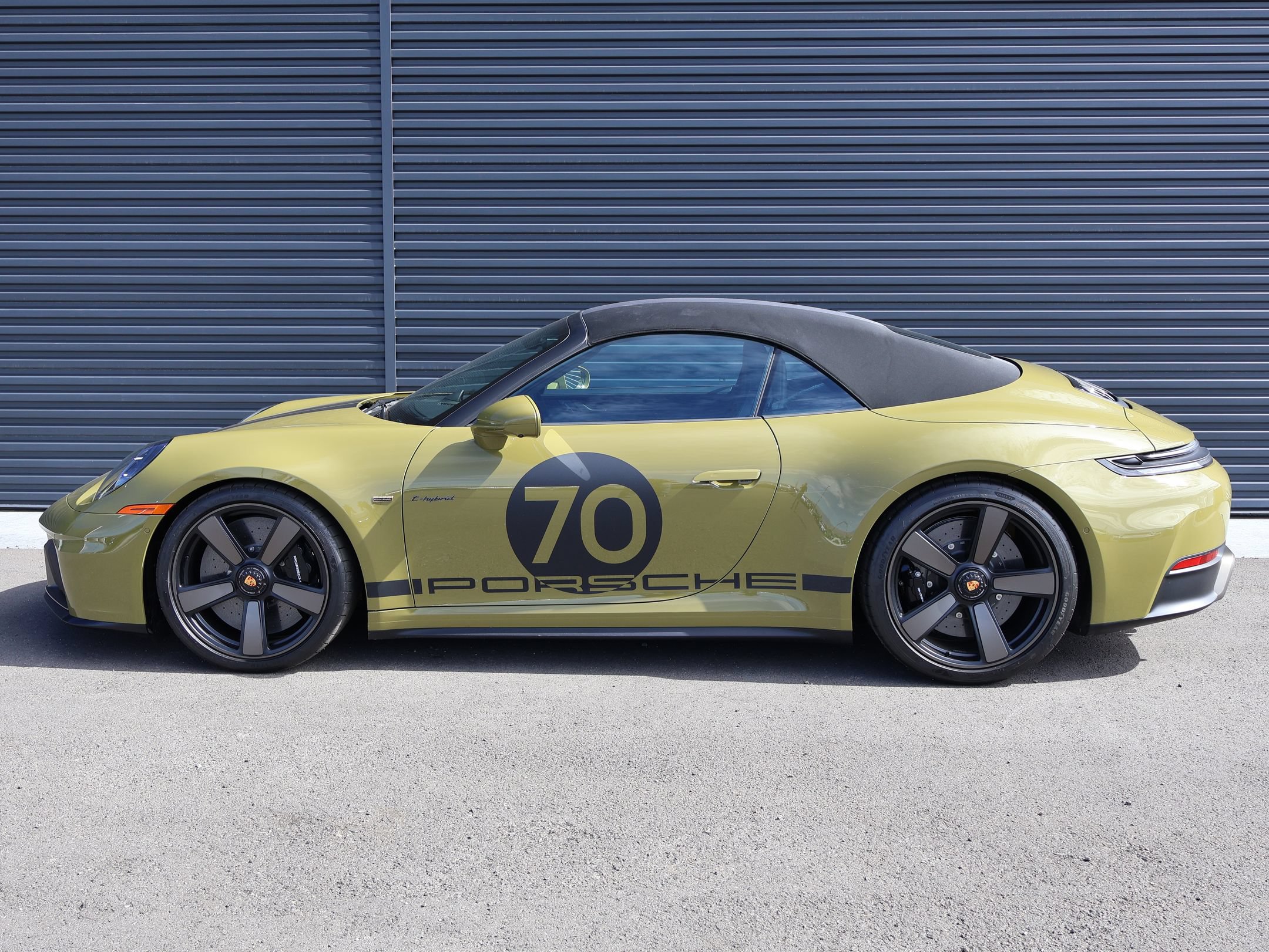 Certified 2026 Porsche 911 Carrera GTS RWD image 2