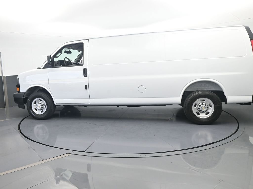 New 2026 Chevrolet Express 2500 Extended w/ Driver Convenience Package RWD image 3