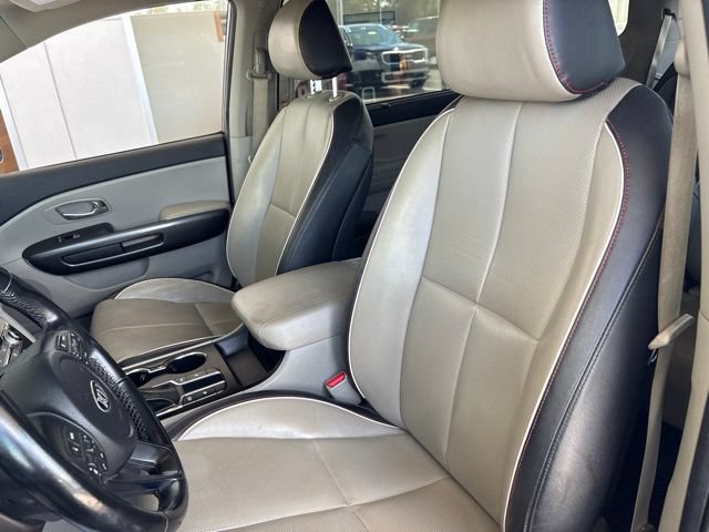 Used 2021 Kia Sedona EX FWD image 28