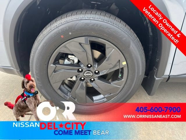 New 2026 Nissan Rogue SV FWD image 9