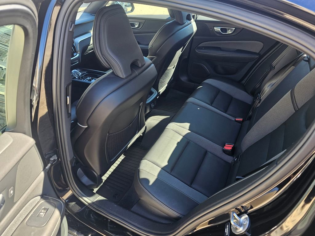 Used 2024 Volvo S60 B5 Plus w/ Climate Package image 12
