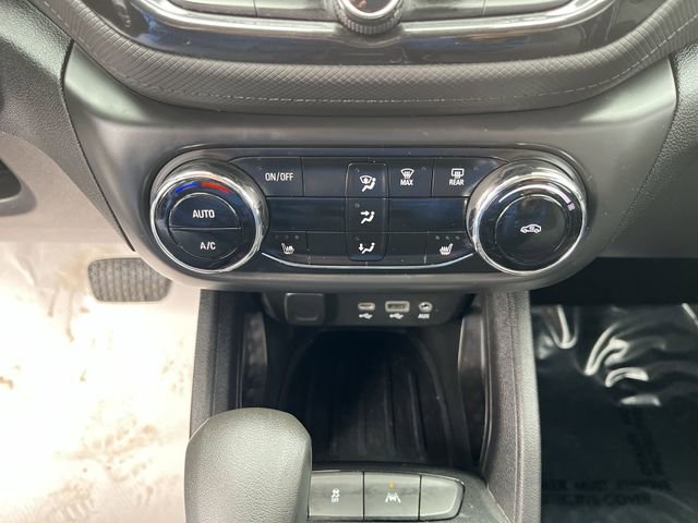 Used 2021 Chevrolet TrailBlazer LT w/ Convenience Package FWD image 18