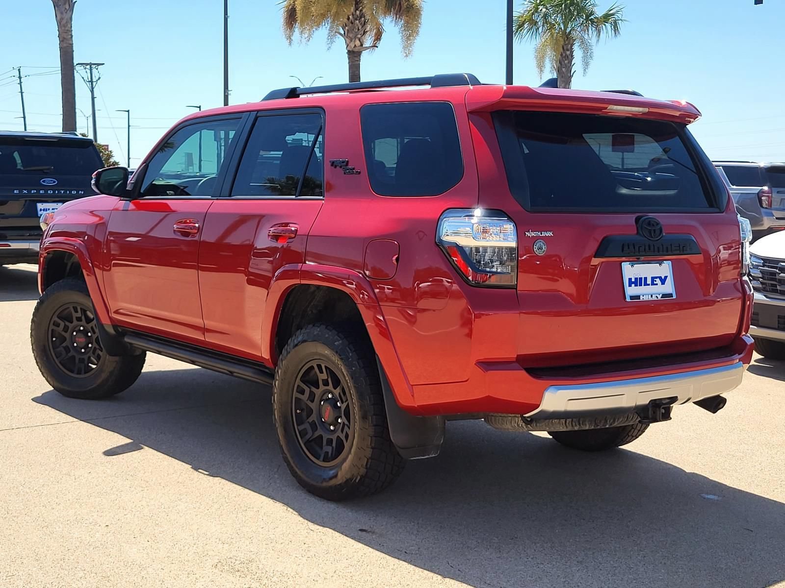 Used 2023 Toyota 4Runner TRD Off-Road Premium w/ Off Road Premium Plus Package AWD/4WD video 3