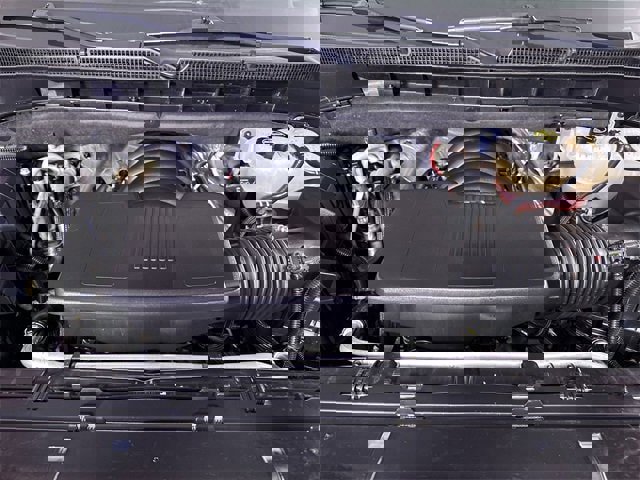 Used 2024 GMC Yukon AT4 w/ Technology Package image 31