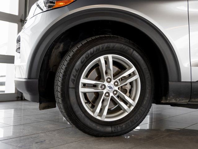 Used 2021 Ford Explorer XLT image 6