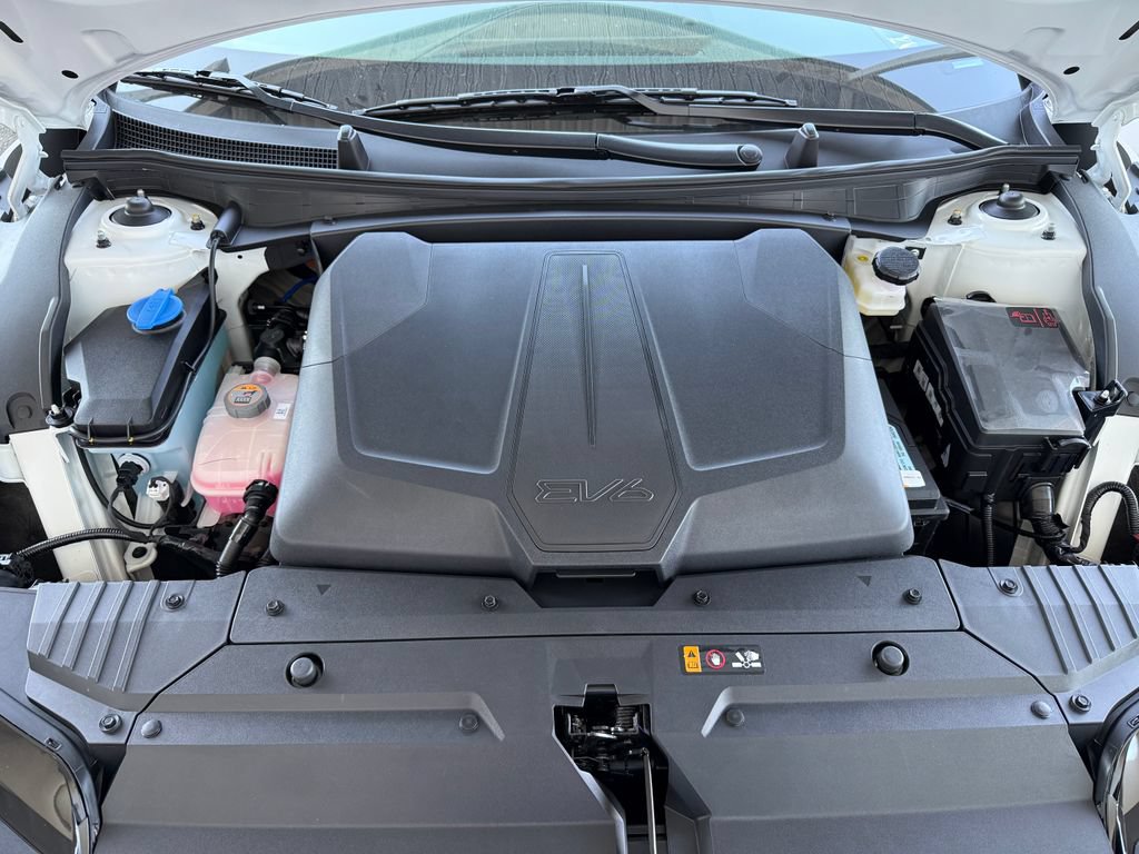 New 2026 Kia EV6 Wind AWD/4WD image 10