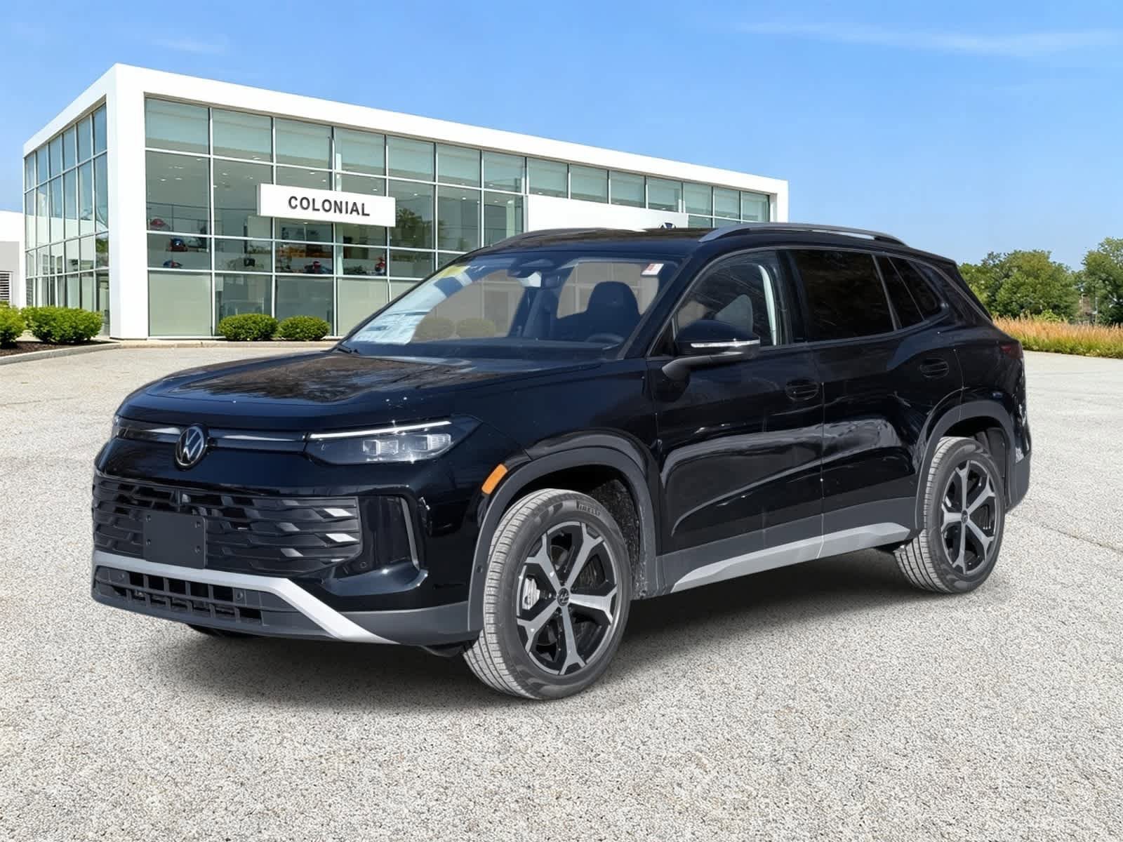 New 2026 Volkswagen Tiguan SE AWD/4WD image 1