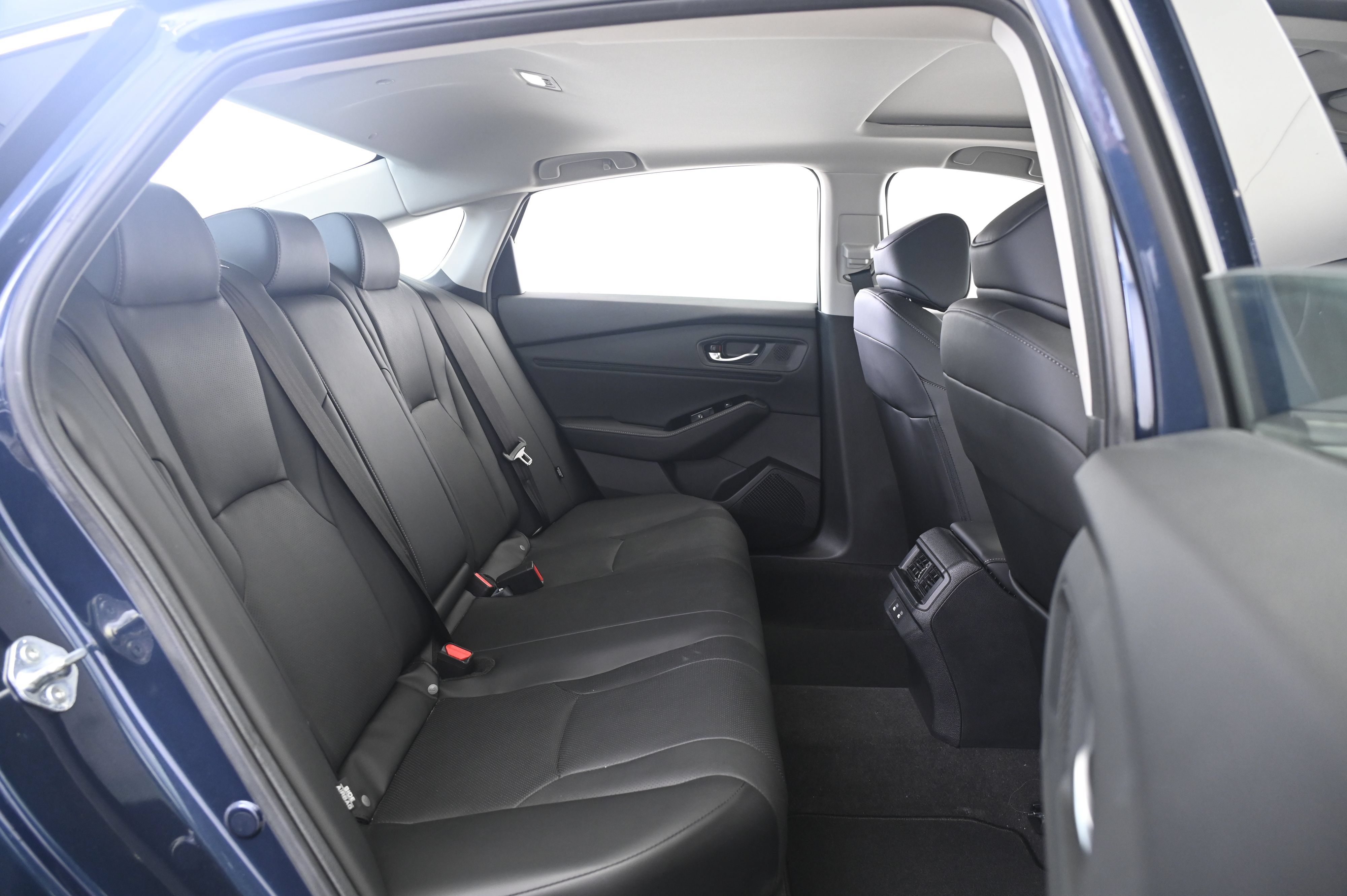 Used 2023 Honda Accord Touring image 18