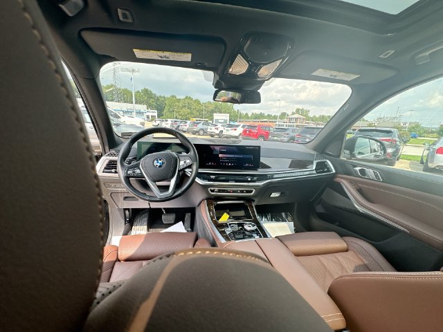 Used 2024 BMW X5 xDrive50e w/ Executive Package AWD/4WD image 24