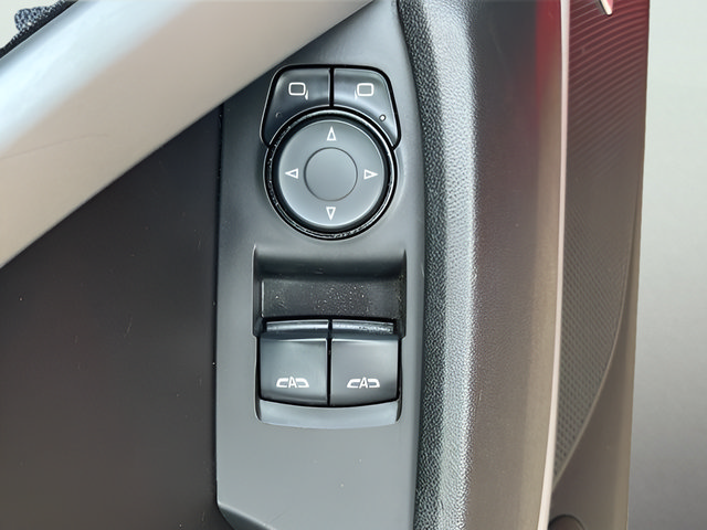 Used 2017 Chevrolet Camaro LT w/ Technology Package RWD image 13