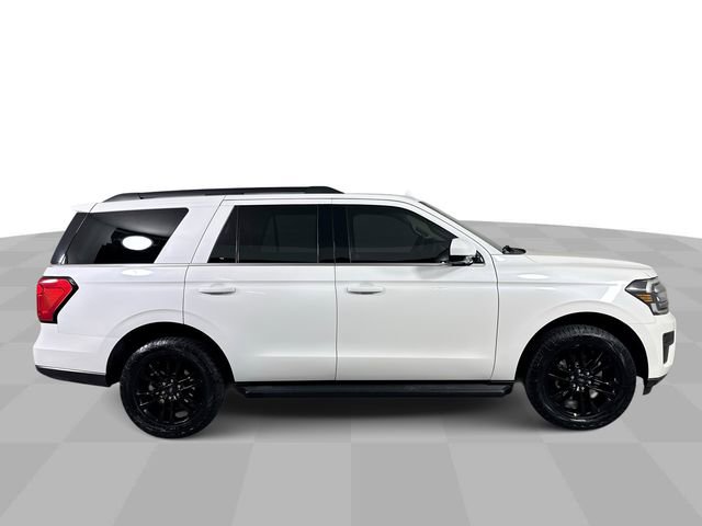 Used 2024 Ford Expedition XLT AWD/4WD image 9