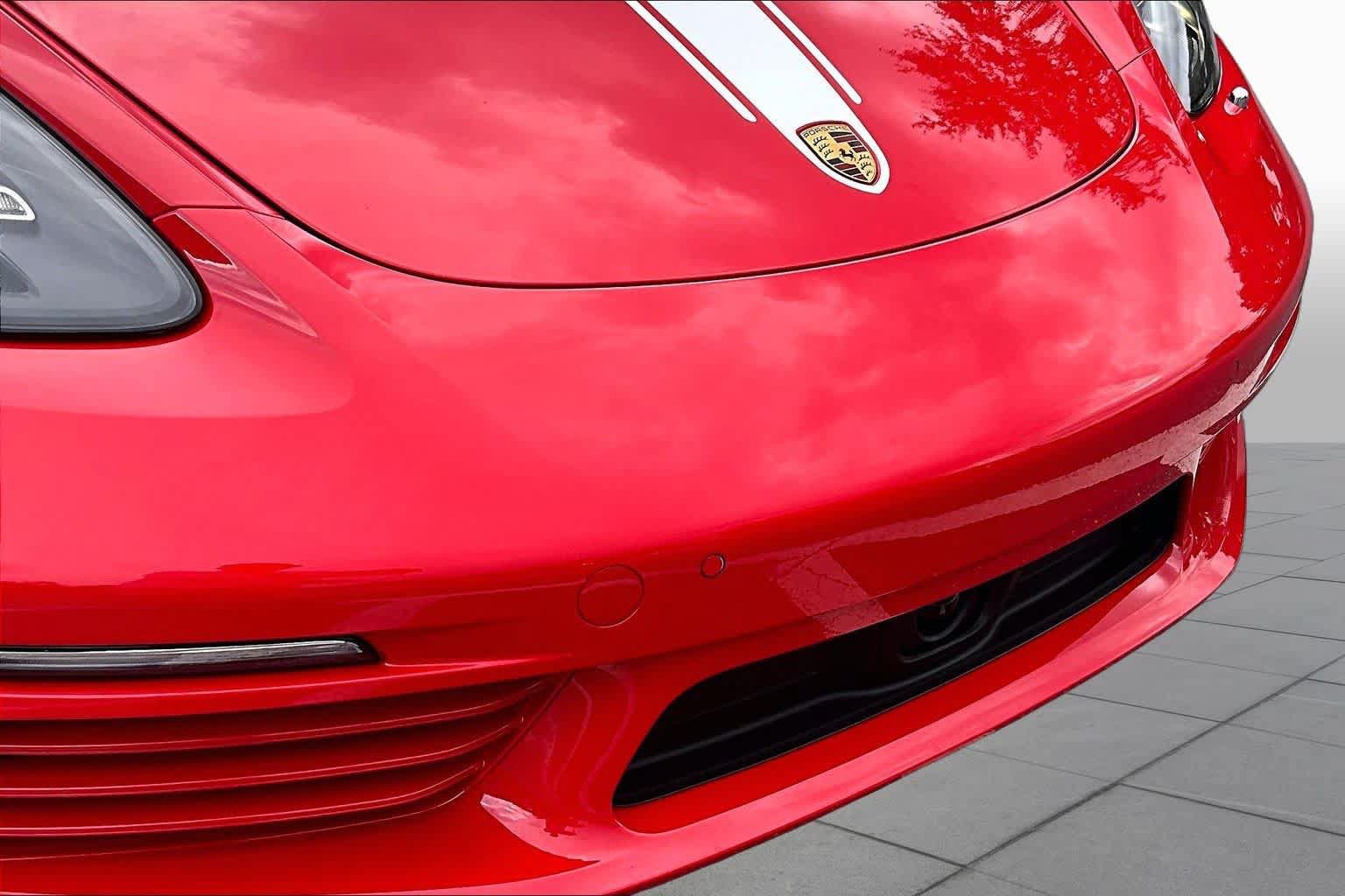 Used 2024 Porsche 718 Boxster RWD image 26