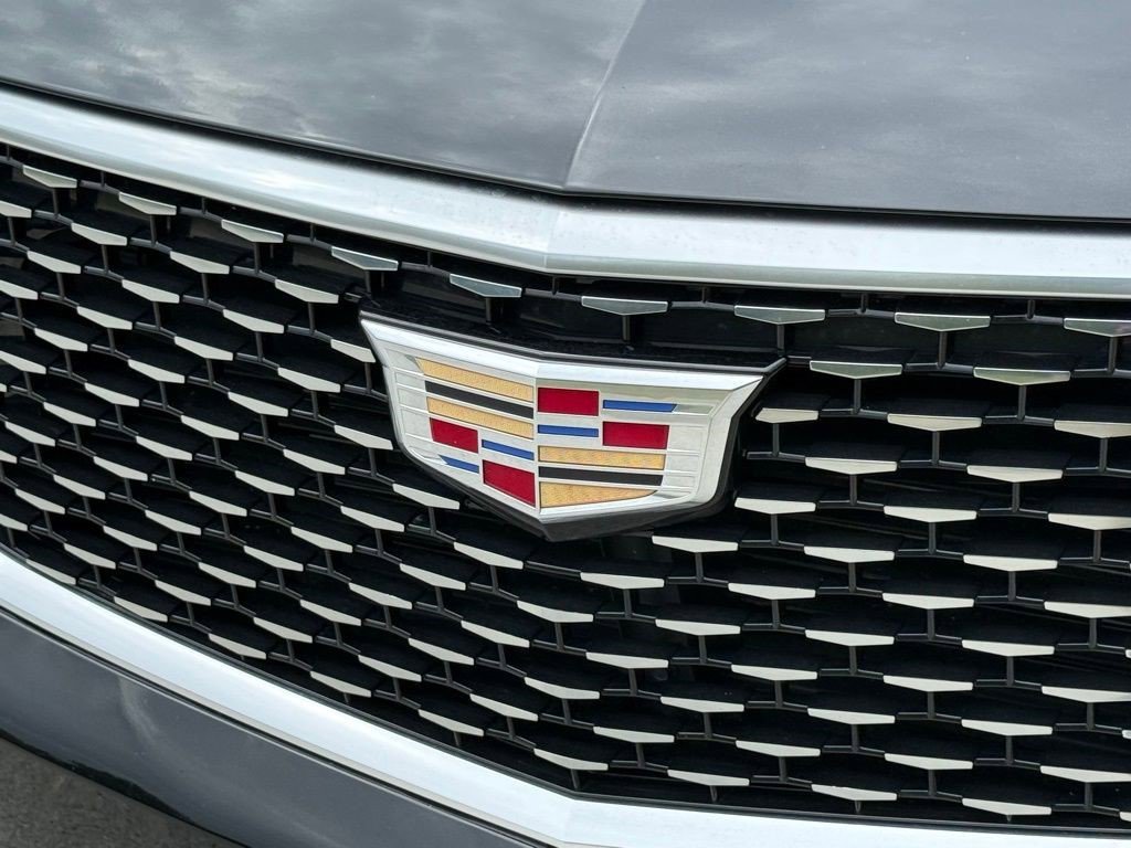 Certified 2024 Cadillac XT6 Premium Luxury w/ LPO, Floor Liner Package AWD/4WD image 9