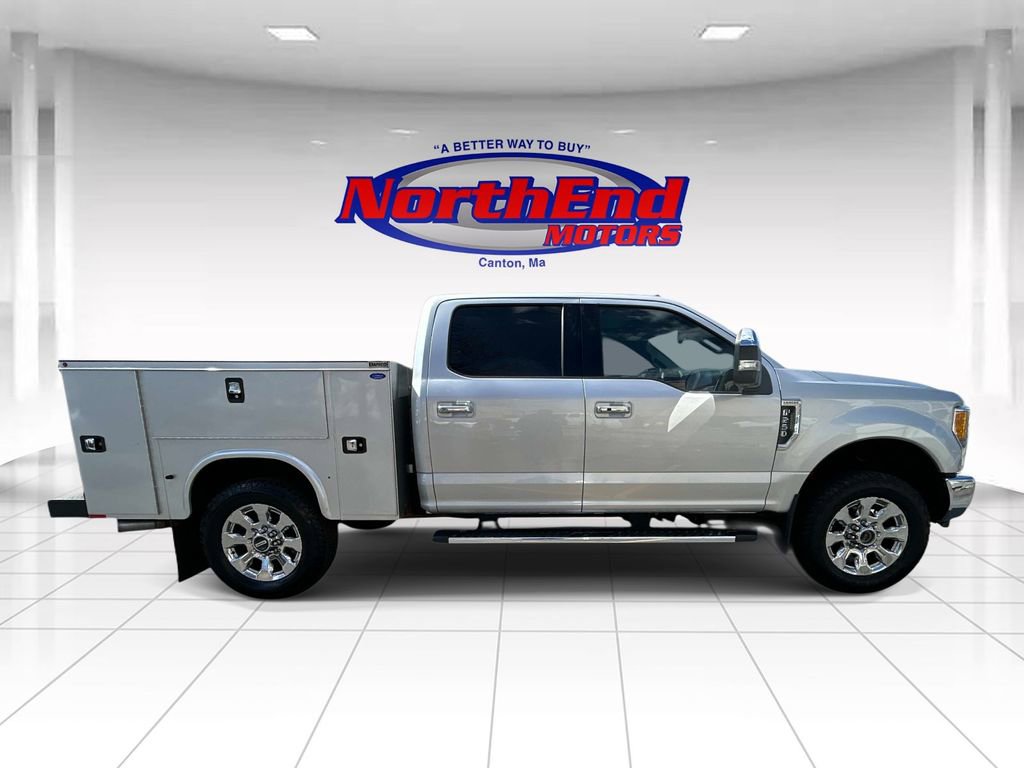 Used 2017 Ford F250 Lariat w/ Lariat Ultimate Package AWD/4WD image 2