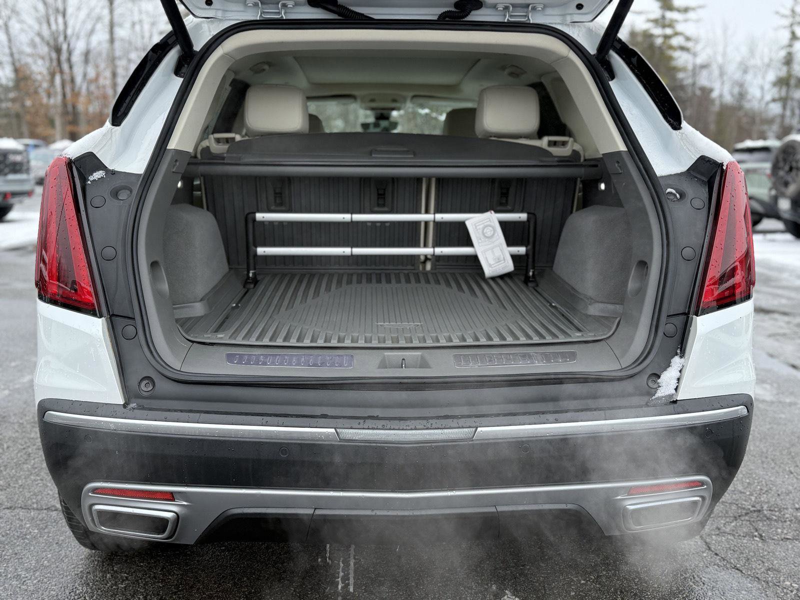 Used 2022 Cadillac XT5 Premium Luxury w/ Technology Package image 10