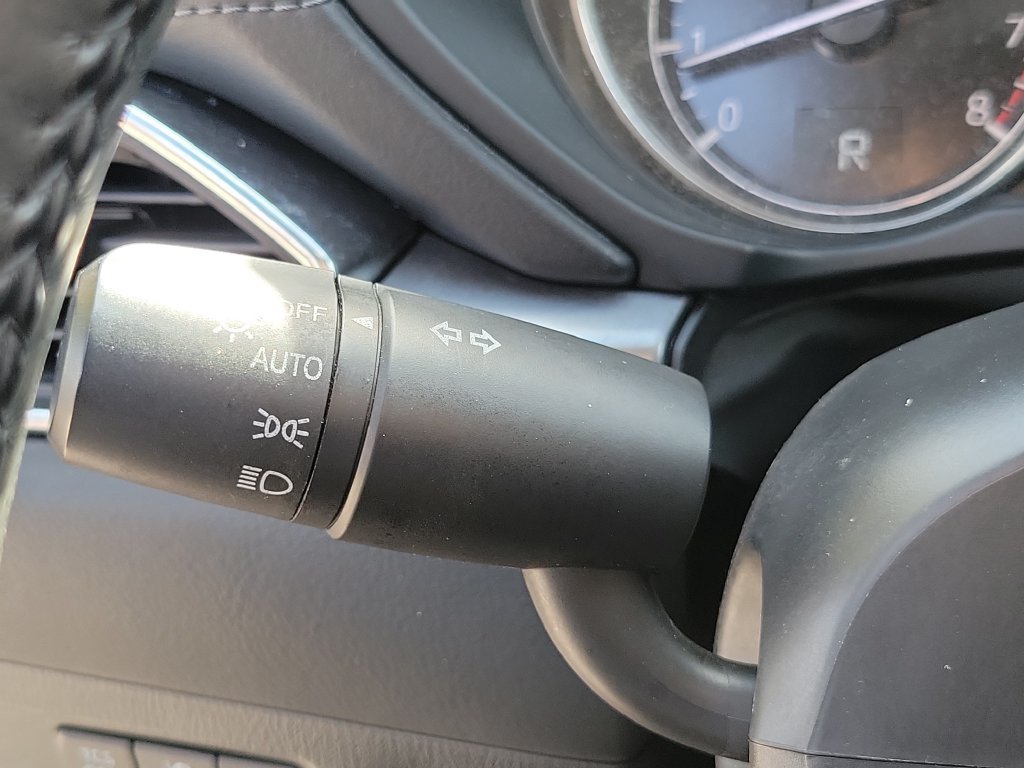 Used 2020 MAZDA CX-5 Touring FWD image 33