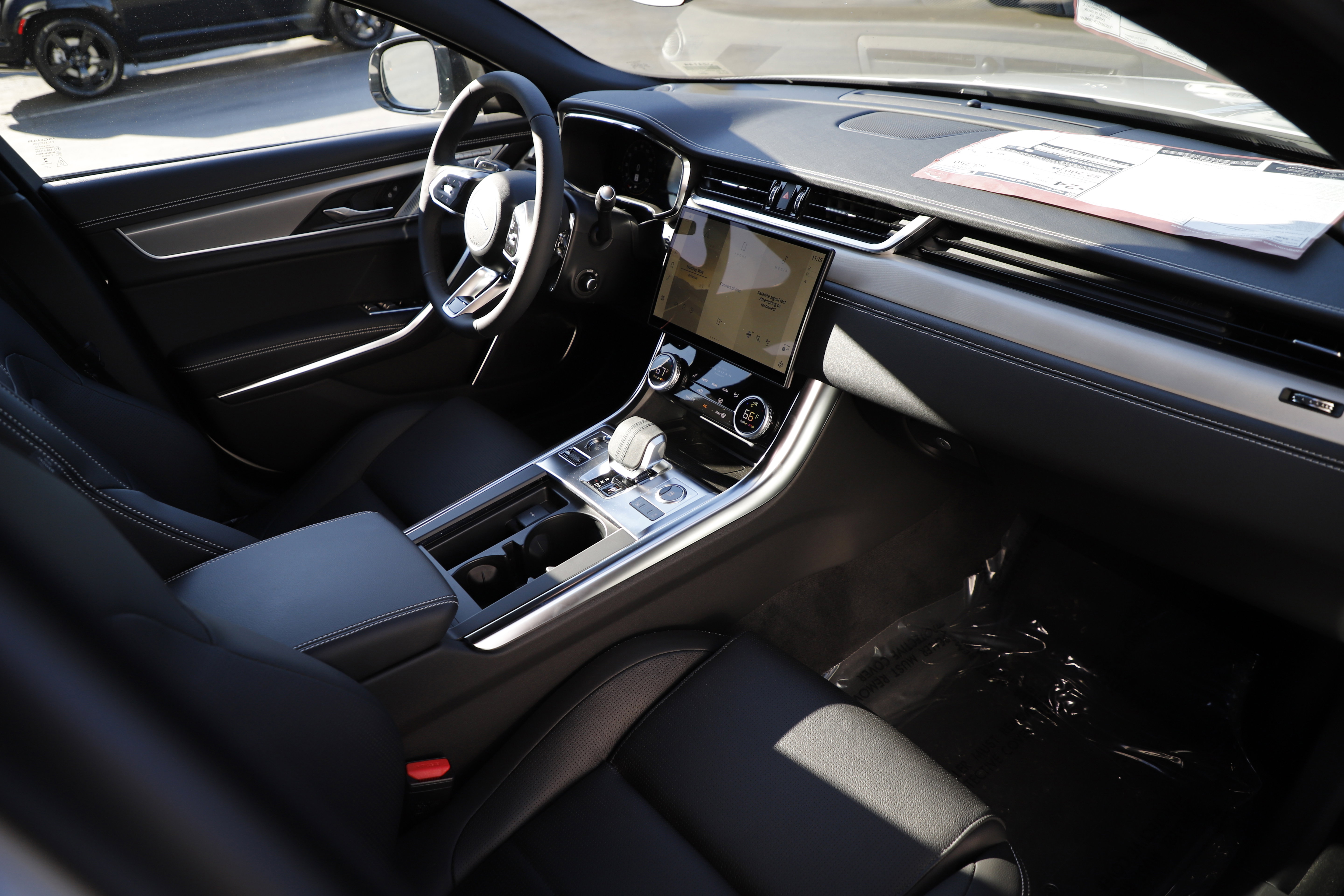 New 2024 Jaguar XF R-Dynamic SE image 9